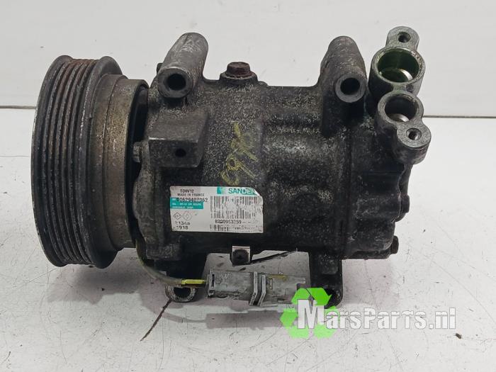 Usagé Pompe clim Renault Modus/Grand Modus (JP) 1.5 dCi 70 Prix € 30,00 Règlement à la marge proposé par Autodemontagebedrijf De Mars