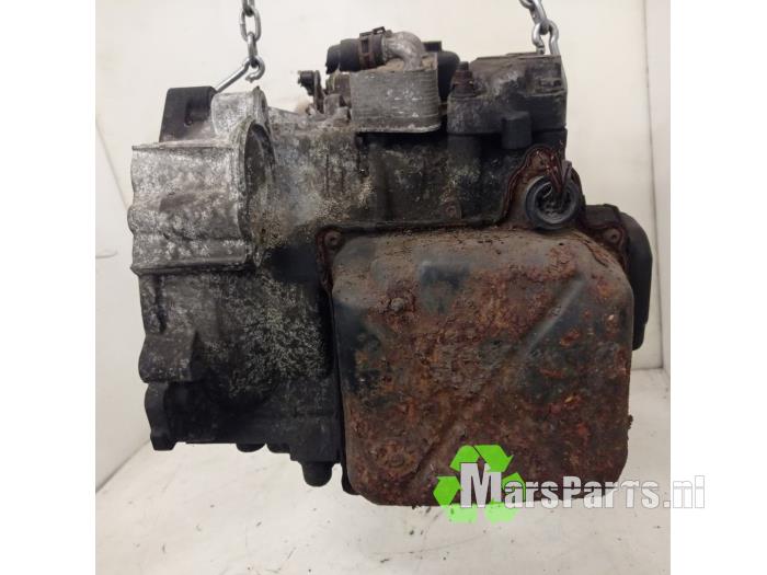 Getriebe van een Volkswagen Passat (3C2) 2.0 TDI 16V 140 2006