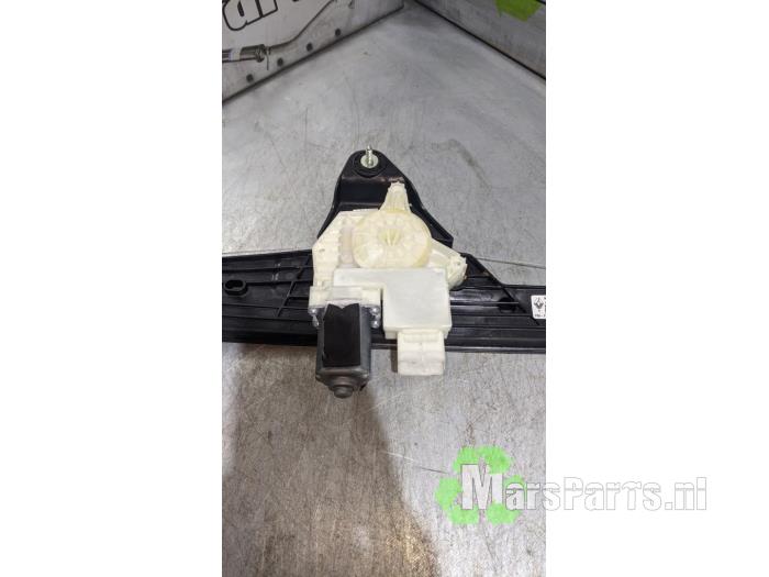 Window mechanism 4-door, front left from a Renault Clio V (RJAB) 1.0 TCe 100 12V 2019