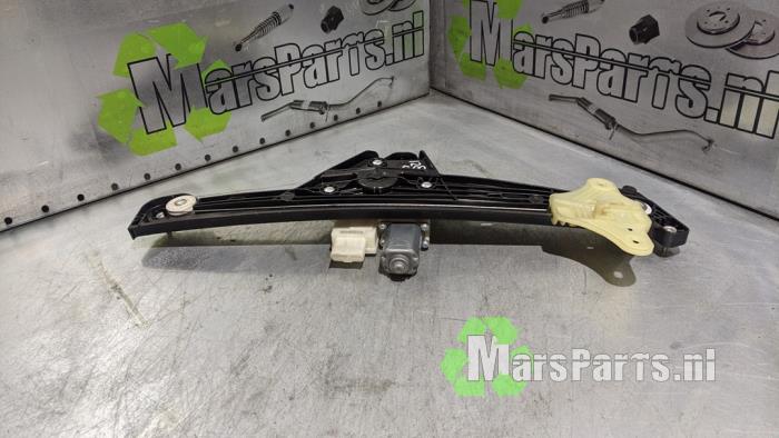 Window mechanism 4-door, front left from a Renault Clio V (RJAB) 1.0 TCe 100 12V 2019
