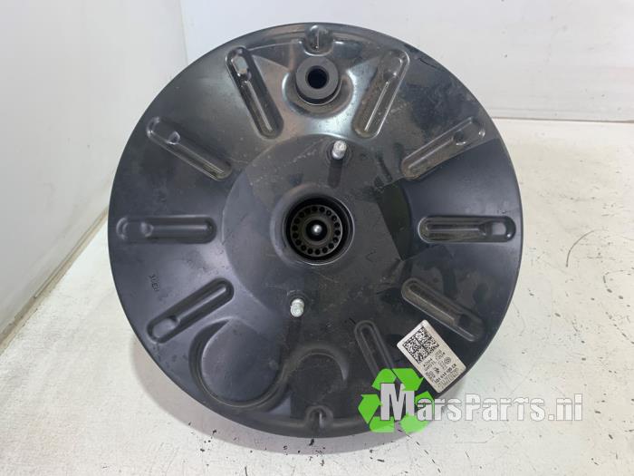 Usagé Servo frein Volkswagen Golf VII Variant (AUVV) 1.0 TSI 12V BlueMotion Technology Prix € 60,00 Règlement à la marge proposé par Autodemontagebedrijf De Mars