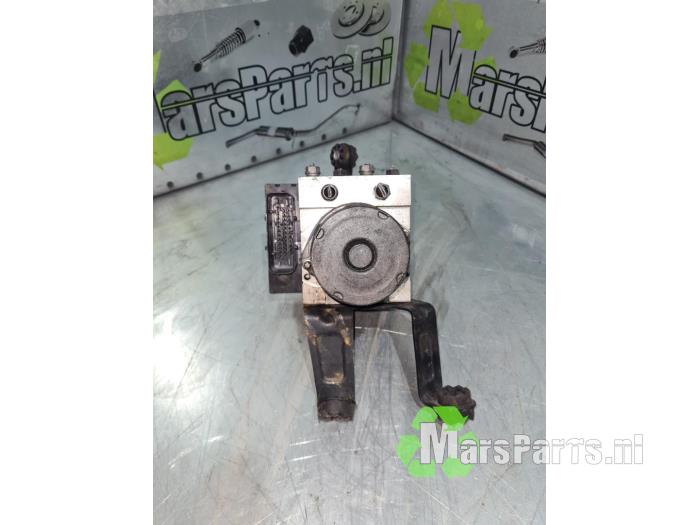 Usagé Pompe ABS BMW 5 serie (E60) 525i 24V Prix € 120,00 Règlement à la marge proposé par Autodemontagebedrijf De Mars