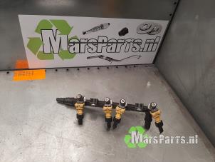 Used Fuel injector nozzle Fiat Panda (169) 1.2 Fire Price € 40,00 Margin scheme offered by Autodemontagebedrijf De Mars