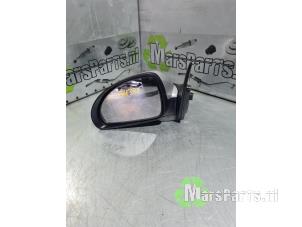 Used Wing mirror, left Kia Cee'd Sporty Wagon (EDF) 1.6 16V Price € 32,00 Margin scheme offered by Autodemontagebedrijf De Mars