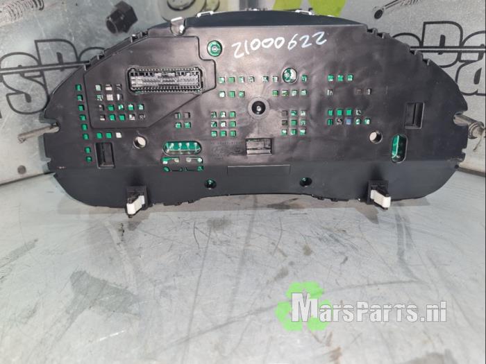 Odometer KM from a Hyundai i40 CW (VFC) 1.7 CRDi 16V 2012