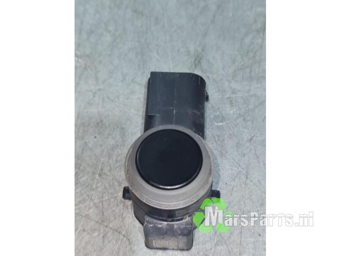Usados Sensor PDC Peugeot 3008 II (M4/MC/MJ/MR) 1.2 12V e-THP PureTech 130 Precio € 22,50 Norma de margen ofrecido por Autodemontagebedrijf De Mars