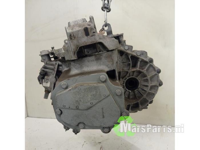 Gearbox Peugeot 3008 II 1.2 12V e-THP PureTech 130 - 20EA78 HN02 20EA78