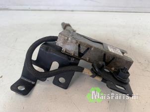 Lambda probe from a Ford Transit 2.0 TDCi 16V Eco Blue MHEV 130 2021