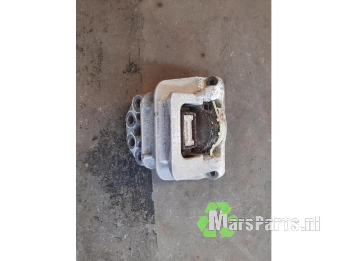 Usagé Support moteur Ford Transit 2.0 TDCi 16V Eco Blue MHEV 130 Prix € 32,00 Règlement à la marge proposé par Autodemontagebedrijf De Mars