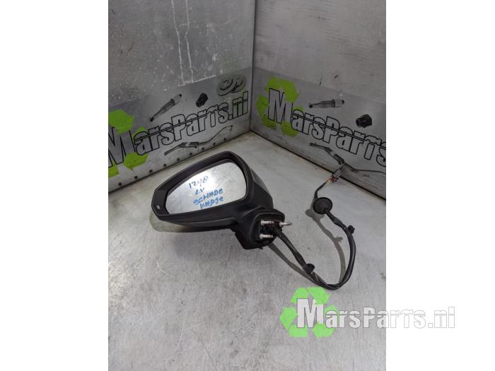 Wing mirror, left from a Audi A3 Limousine (8VS/8VM) 2.0 TDI 16V 2013