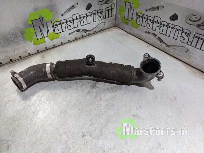Gebrauchte Intercooler Rohr Audi A3 Limousine (8VS/8VM) 2.0 TDI 16V Preis € 25,20 Margenregelung angeboten von Autodemontagebedrijf De Mars