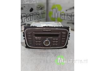 Used Radio CD player Ford Focus C-Max 1.8 16V Price € 48,00 Margin scheme offered by Autodemontagebedrijf De Mars