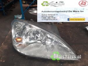 Used Headlight, right Ford Galaxy (WGR) 1.9 TDI Price € 32,00 Margin scheme offered by Autodemontagebedrijf De Mars