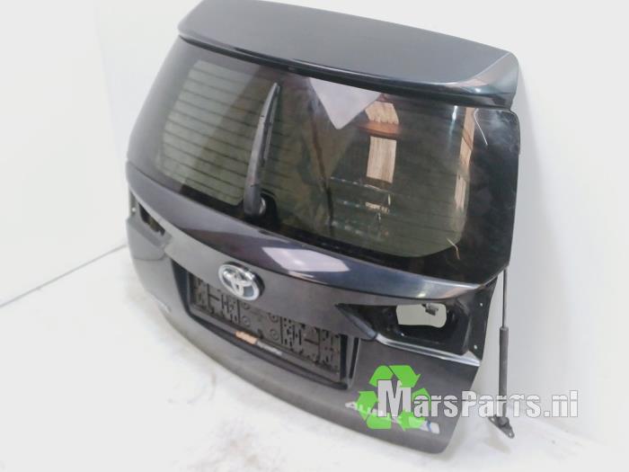 Tailgate from a Toyota Auris Touring Sports (E18) 1.8 16V Hybrid 2014
