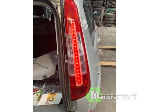 Used Taillight, right Ford C-Max (DM2) 1.8 16V Price € 70,00 Margin scheme offered by Autodemontagebedrijf De Mars