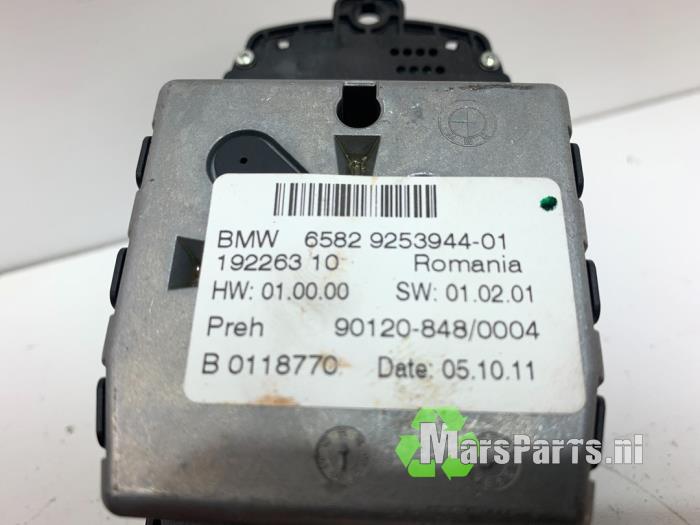 MMI Schalter van een BMW 1 serie (F20) 116i 1.6 16V 2012