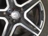 Llanta y neumático de un Mercedes-Benz GLA (156.9) 2.2 220 CDI 16V 2014