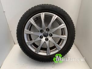 Usagé Jante + pneu d'hiver Audi A4 (B8) 1.8 TFSI 16V Prix € 125,00 Règlement à la marge proposé par Autodemontagebedrijf De Mars