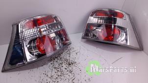 Used Set of taillights, left + right Volkswagen Golf IV (1J1) 1.4 16V Price € 50,00 Margin scheme offered by Autodemontagebedrijf De Mars