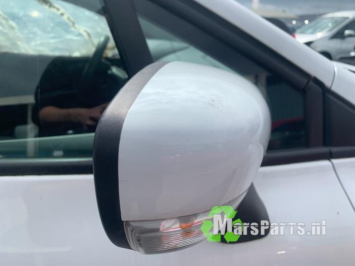 Wing mirror, right from a Renault Clio IV Estate/Grandtour (7R) 0.9 Energy TCE 12V 2015