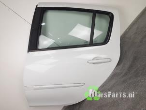 Gebrauchte Tür 4-türig links hinten Renault Clio III (BR/CR) 1.5 dCi FAP Preis € 100,00 Margenregelung angeboten von Autodemontagebedrijf De Mars