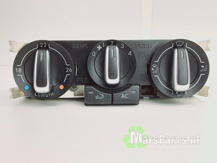 Heater control panel from a Volkswagen Polo V (6R) 1.2 TDI 12V BlueMotion 2010
