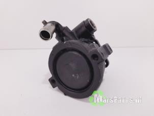 Used Power steering pump Iveco New Daily IV 35C10V,S10V Price € 50,00 Margin scheme offered by Autodemontagebedrijf De Mars