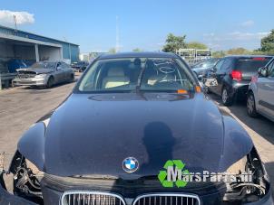 Used Bonnet BMW 5 serie (E60) 525d 24V Price € 250,00 Margin scheme offered by Autodemontagebedrijf De Mars