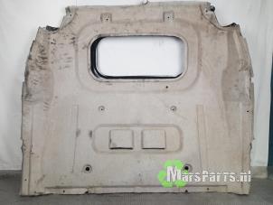 Używane Przegroda kabiny Fiat Doblo (223A/119) 1.6 16V Cena € 100,00 Procedura marży oferowane przez Autodemontagebedrijf De Mars