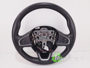 Used Steering wheel Renault Captur (2R) 0.9 Energy TCE 12V Price € 70,00 Margin scheme offered by Autodemontagebedrijf De Mars