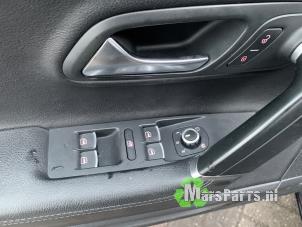 Usados Interruptor de ventanilla eléctrica Volkswagen CC (358) 2.0 TDI 16V 177 Precio € 20,00 Norma de margen ofrecido por Autodemontagebedrijf De Mars