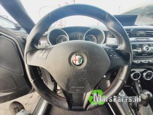 Używane Kierownica Alfa Romeo Giulietta (940) 2.0 JTDm 16V 170 Cena € 125,00 Procedura marży oferowane przez Autodemontagebedrijf De Mars