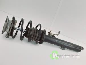 Used Front shock absorber rod, left BMW 3 serie Touring (E91) 320d 16V Corporate Lease Price € 40,00 Margin scheme offered by Autodemontagebedrijf De Mars