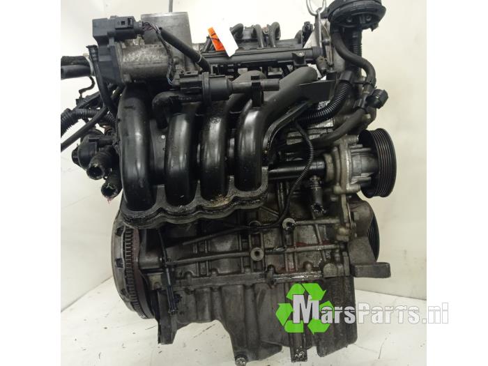 Engine from a Seat Ibiza III (6L1) 1.6 16V 2008