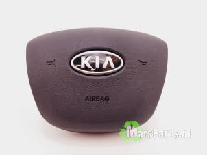 Used Left airbag (steering wheel) Kia Rio III (UB) 1.2 CVVT 16V Price € 80,00 Margin scheme offered by Autodemontagebedrijf De Mars