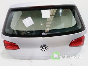 Używane Tylna klapa Volkswagen Golf VII (AUA) 1.2 TSI BlueMotion 16V Cena € 250,00 Procedura marży oferowane przez Autodemontagebedrijf De Mars