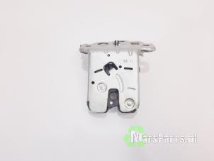 Used Tailgate lock mechanism Skoda Fabia III (NJ3) 1.2 TSI 16V Price € 30,00 Margin scheme offered by Autodemontagebedrijf De Mars