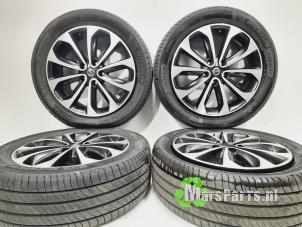 Used Set of wheels + tyres Nissan Qashqai (J10) 1.6 16V Price € 650,00 Margin scheme offered by Autodemontagebedrijf De Mars