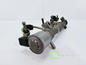 Used Fuel injector nozzle Volkswagen Caddy IV 2.0 TDI 102 Price € 45,00 Margin scheme offered by Autodemontagebedrijf De Mars