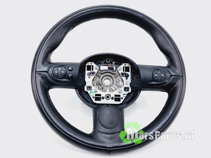 Begagnade Ratt Mini Countryman (R60) 2.0 Cooper D 16V Autom. Pris € 80,00 Marginaltabell erbjuds av Autodemontagebedrijf De Mars