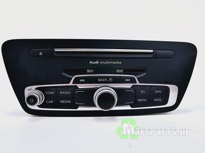 Radio CD player from a Audi Q3 (8UB/8UG) 2.0 TDI 16V 150 Quattro 2016