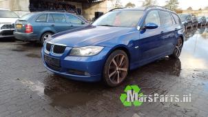 Used Central strip, left BMW 3 serie Touring (E91) 320d 16V Corporate Lease Price on request offered by Autodemontagebedrijf De Mars