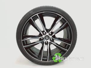 Used Wheel + tyre Seat Leon (5FB) 1.0 TSI 12V Price € 200,00 Margin scheme offered by Autodemontagebedrijf De Mars