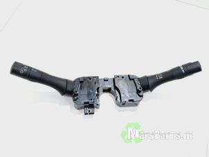 Used Steering column stalk Nissan Juke (F15) 1.6 DIG-T 16V 4x4 Price € 60,00 Margin scheme offered by Autodemontagebedrijf De Mars
