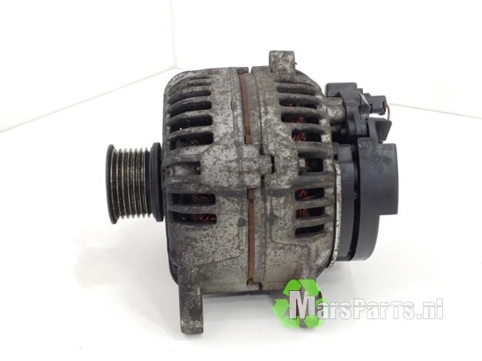 Usagé Dynamo Nissan Interstar (X70) 2.5 dCi 16V Prix € 40,00 Règlement à la marge proposé par Autodemontagebedrijf De Mars
