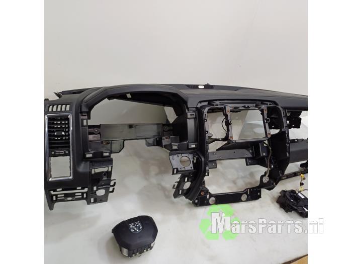 Airbag set + dashboard from a RAM 1500 Standard Cab (DS/DJ/D2) 5.7 Hemi V8 2013