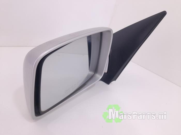 Wing mirror, left from a Kia Sportage (JE) 2.0 CVVT 16V 4x4 2005
