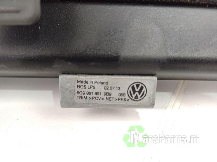 Bâche coffre à bagages d'un Volkswagen Golf VII Variant (AUVV) 1.0 TSI 12V BlueMotion Technology 2016