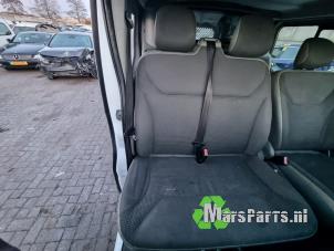 Used Double front seat, right Opel Vivaro 2.0 CDTI Price € 150,00 Margin scheme offered by Autodemontagebedrijf De Mars