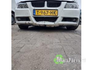 Used Front bumper BMW 3 serie (E90) 320d 16V Price € 100,00 Margin scheme offered by Autodemontagebedrijf De Mars